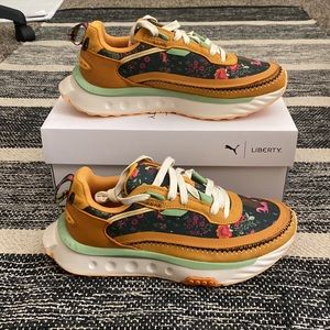 NWT Liberty of London X Puma Wild Rider Liberty Apricot Cream-Golden Nugget